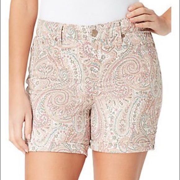 Bandolino Pants - NWT Bandolino Mandie 6 P Shorts